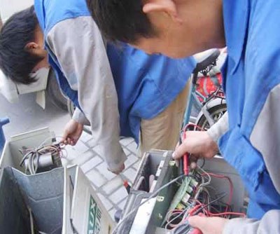 【置顶】石家庄裕华区海尔空调专业保养清洗