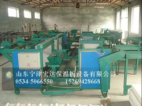 供应山东汇鑫德最新型保温板设备详细资料