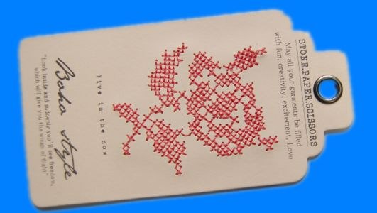 杭州吊牌不干胶 吊牌印刷厂家 印刷吊牌 烫金吊牌 烫银吊牌 纸吊牌杭州颜悦