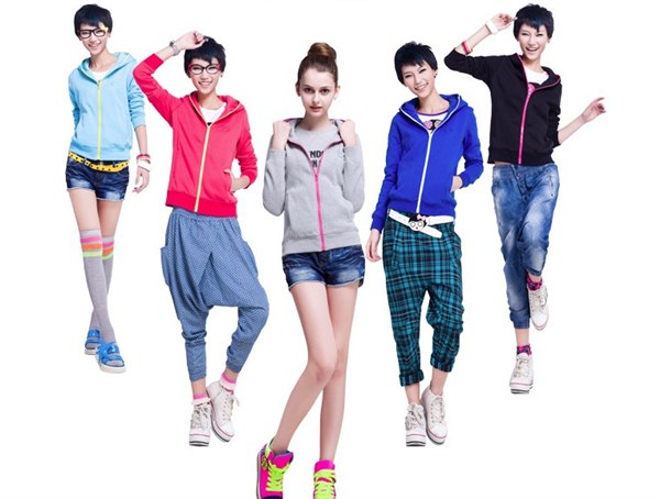 供应最可靠虎门网上服装批发厂家2012新款秋冬女装最便宜卫衣批发