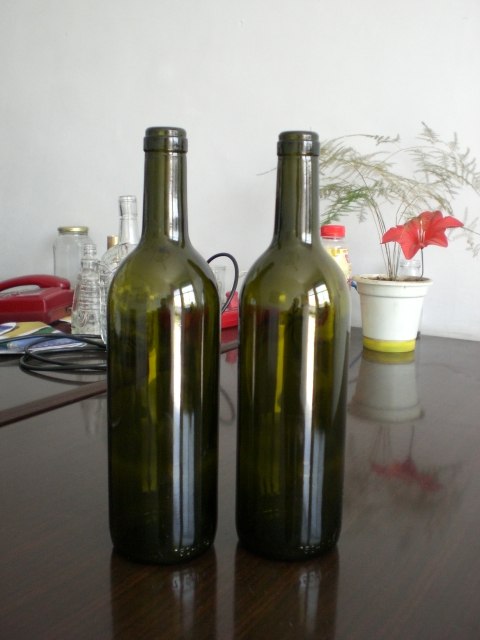 徐州华联玻璃制品有限公司供应玻璃酒瓶山茶油瓶布丁瓶奶瓶