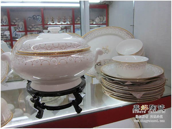 供应景德镇陶瓷器餐具骨质瓷礼品餐具批发