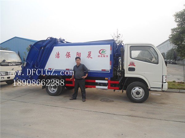 压缩垃圾车改装厂|小霸王压缩垃圾车|垃圾车厂家|垃圾车厂家|解放压缩垃圾车