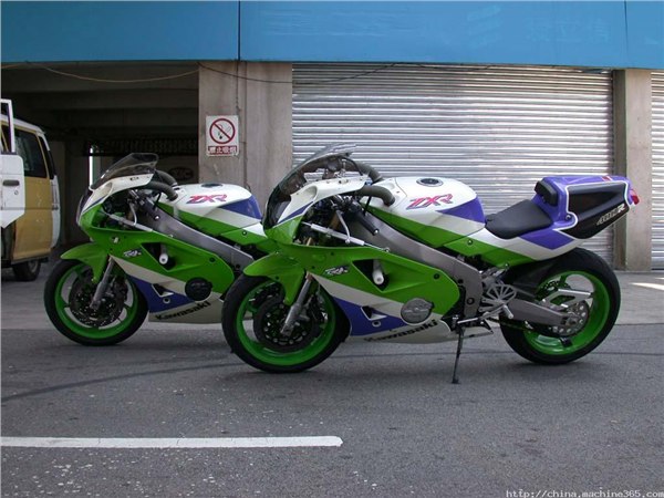 供应川崎ZXR400