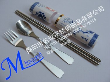 不锈钢餐具，情侣礼品餐具，铝盒三件套，心形餐具