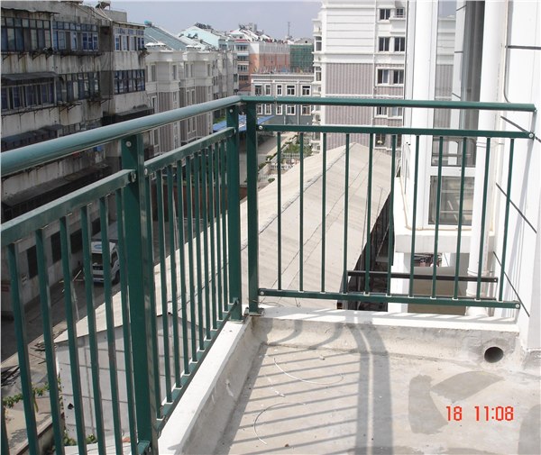 供应河北喷塑阳台护栏