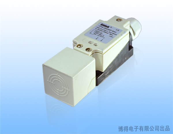 供应Q40方形接近传感器，方形限位开关