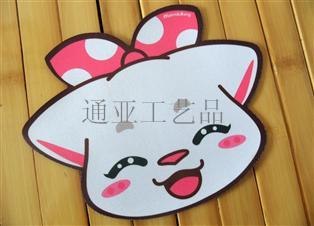 412(武汉客户)桌垫第一品牌【通亚】简单介绍塑胶桌垫的特性
