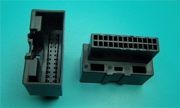 2012款福克斯专用24PIN/26PIN公/母头连接器/针座/胶壳