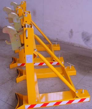 双油桶夹具