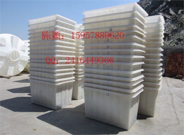 供应友特容器供应海南塑料方桶，300L方形槽，酸洗桶，滚塑方桶