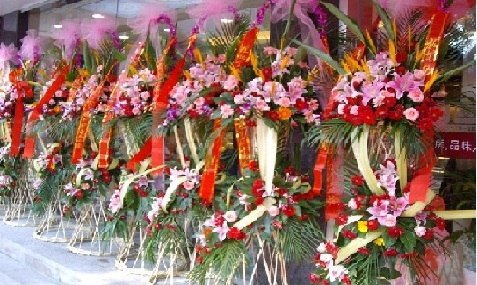 供应东莞庆典礼仪东莞花篮鲜花台花