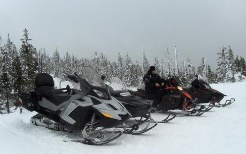 供应北极星雪地摩托车 雅马哈雪地摩托车 庞巴迪雪地摩托车