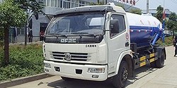 多利卡吸污车