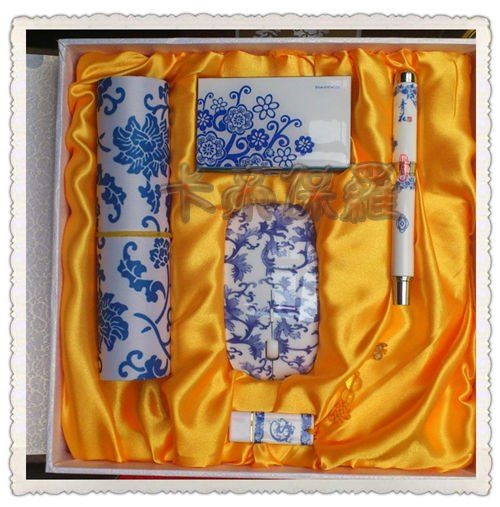 供应青花瓷套装,青花瓷笔,青花瓷无线鼠标青花瓷名片夹 青花瓷鼠标垫