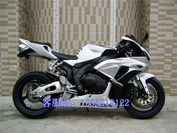 供应本田CBR1000RR摩托车