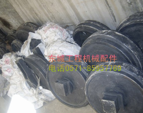 供应大宇挖掘机引导轮320