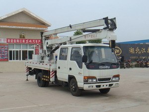 庆铃双排座路灯维护车改装厂家 0722-3225566