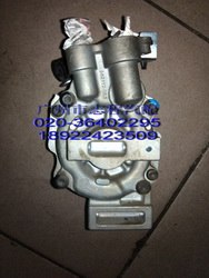 供应奔驰S320 前嘴 车门 尾灯 拆车件 原厂件