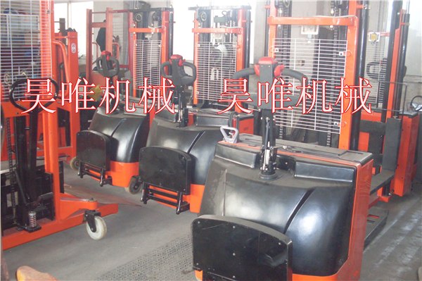 液压堆高车2吨 3吨  泰州