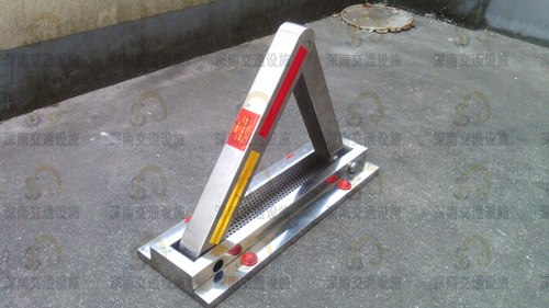 供应不锈钢车位锁 不锈钢汽车车位锁厂家 车位锁价格 