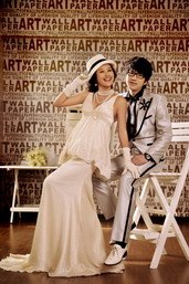 【问问】群光广场情侣照|现在是情侣们拍摄外景的最好气候|侬侬