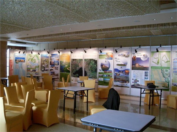 供应广东地区地产招商展架 房地产开盘隔墙宣传展示板