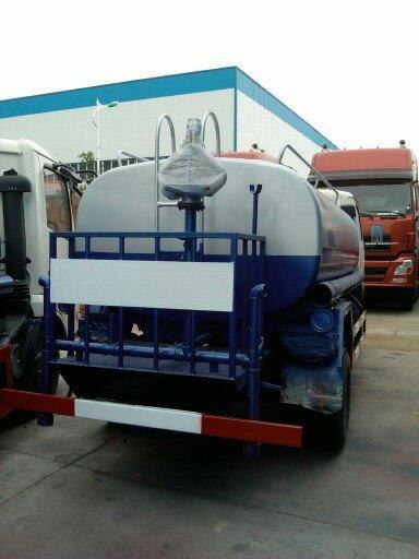 5方洒水车工地运水车洒水车厂家