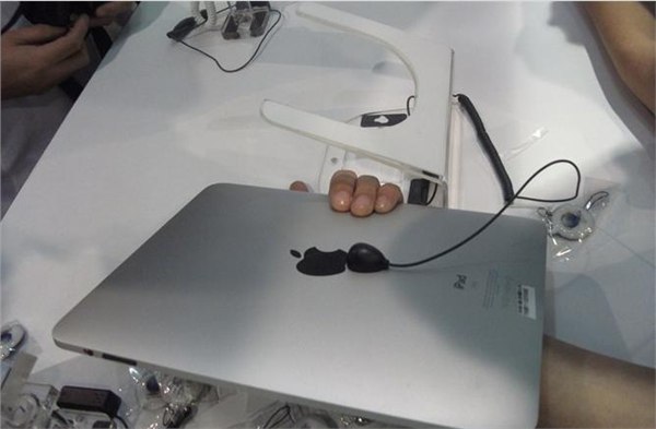 成都手机防盗器_手机防盗报警器_防盗挂钩_手机防盗展示架