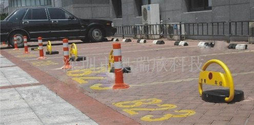 遥控车位锁，汽车地锁，停车占位锁 