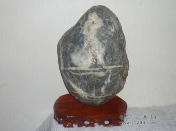 辛耀雄收藏奇石介绍