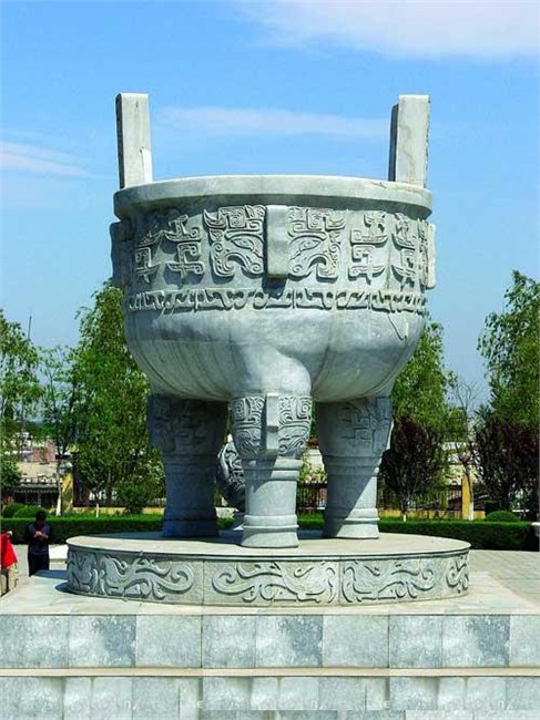 供应国务院津贴工艺师手工石雕石鼎