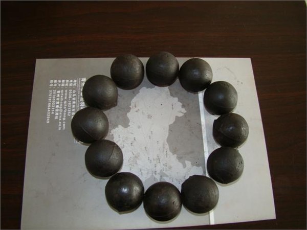 球磨机低铬钢球  江苏钢球生产厂家  铁桶包装的钢球