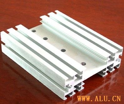 厦门泉州福州漳州铝合金散热器批发【零售】在国际铝业供应商