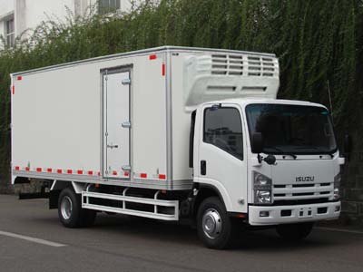 供应各种大小型冷藏车及保温车