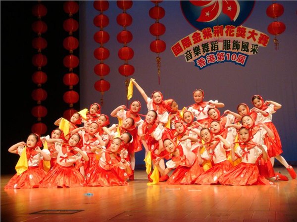 青岛白天鹅芭蕾艺术学校 少儿舞蹈培训