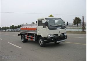 楚胜牌CSC5040GJY3型加油车(东风4×2单桥99-116马力 2.25立