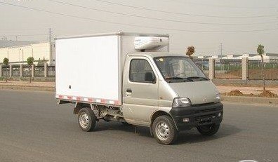 小型半吨东风冷藏车厂家