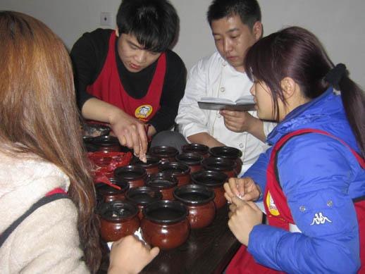 沸百味瓦罐营养快餐，瓦罐煨汤，瓦罐快餐，瓦罐加盟