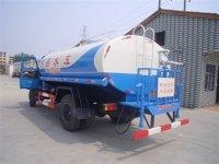 高速公路专用尖头洒水车现货/东风140尖头洒水车