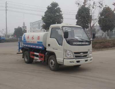 黑龙江鹤岗哪里有卖洒水车的？东风5吨洒水车价格