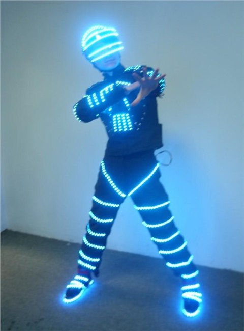 深圳哪里有led发光服设计订做 发光舞蹈演出服制作