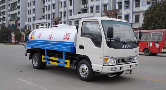 江淮洒水车