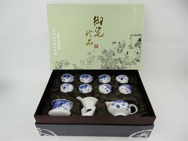 做促销用什么广告礼品性价比高 据说广告茶具不错