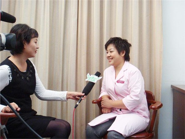 全国知名催乳师培训尽在旷郁康乃馨催乳培训机构