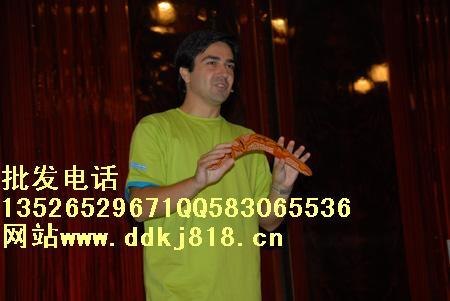 郑州点点工艺品厂多功能魔幻UFO飞碟有圆盘与发射器组成