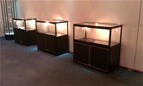 供应成都展会展示柜电视机宴会桌椅桁架租赁