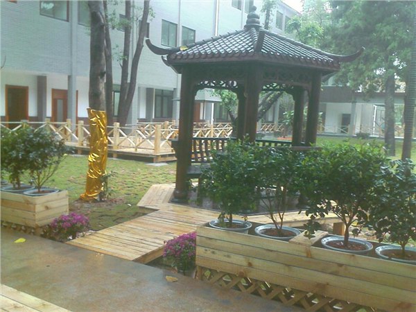 福州最优惠防腐木厂家，批发山樟木，菠萝格，大自然木结构