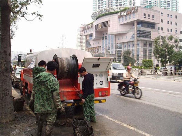 供应广东高速公路地下管道疏通 疏通公路水涵 高速公路排水管道
