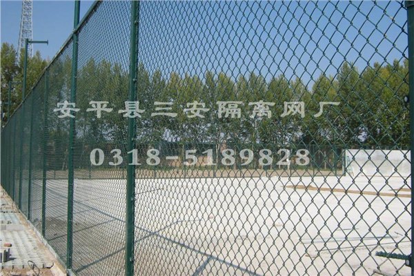 运动场围栏 运动场围栏报价 学校运动场围栏 三安运动场围栏